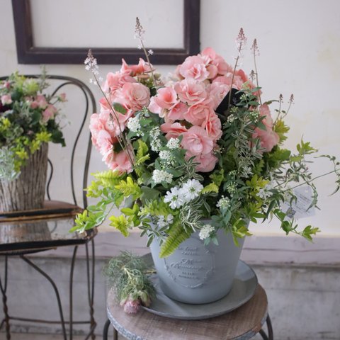 【送料込み】ピンクベージュのベゴニアの花束植え 