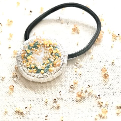 【ビーズ刺繍】ミモザ💛のきらきらヘアゴム 