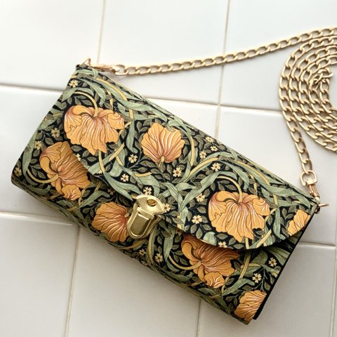 【cloth wallet shoulder】William Morris Pimpernel 軽やかショルダーバッグ　ウィリアムモリス　ピンパーネル  長財布ショルダー　スマホショルダー