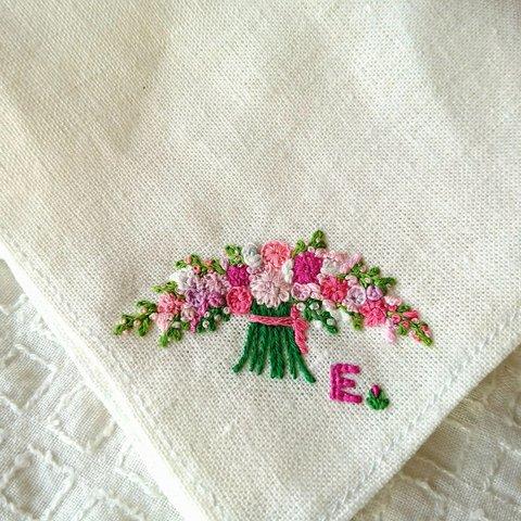 再販！リネンハンカチ  花束手刺繍 