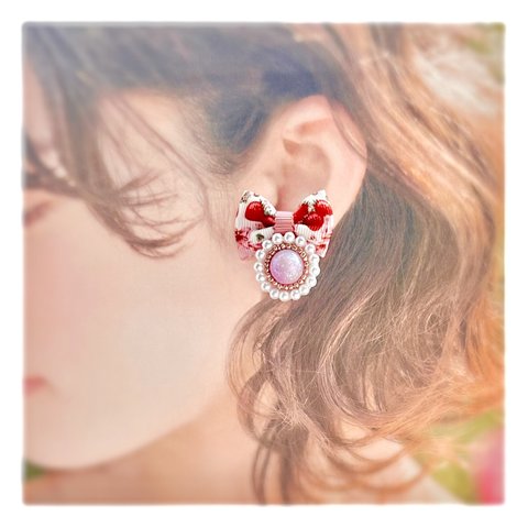 Earrings strawberry princess ribbon