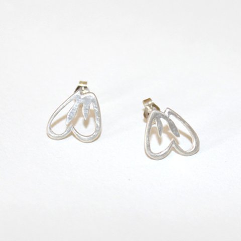 Silver barrier earrings