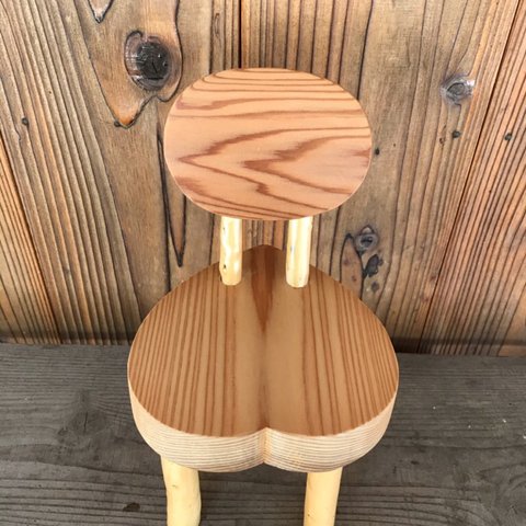 木製　飾り用椅子(小) 花台　ハート型　無垢材　ぬいぐるみ用　ナチュラル　年輪　吉野杉