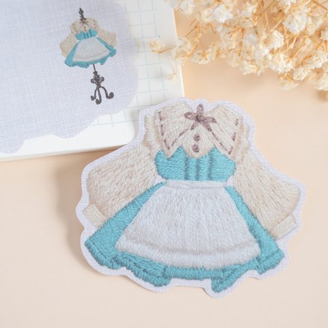 ダイカットメモ - 刺繍のお洋服 No.1