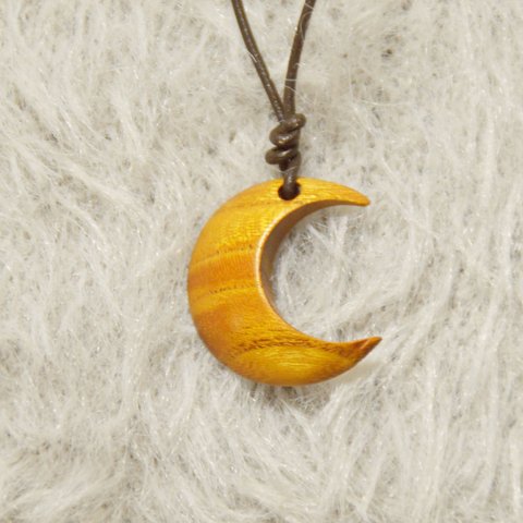 wood bright moon（三日月のネックレス）