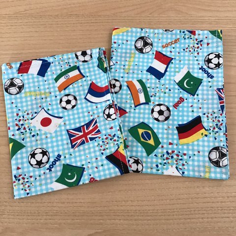 残りわずか‼️ ランチョンマット 水色 チェック サッカー ⚽️ 国旗 旗 🚩 男の子 小学校 