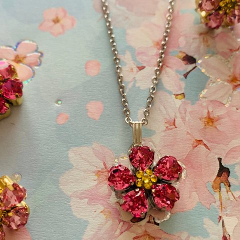 Swarovski桜ネックレス（受注販売）