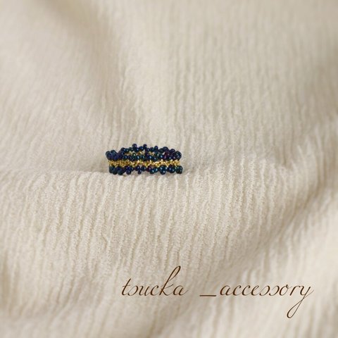 navy＆gold ring_　ビーズクロッシェ 指輪