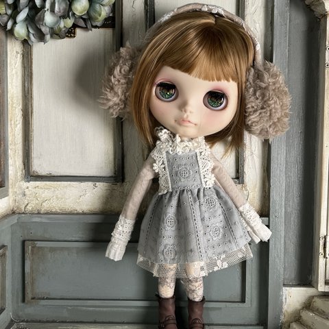  【再販】2326 ブライスさんのクラシカルなワンピース　Dtype Blythe ブライス アウトフィット 洋服　ドールハウス  ミニチュア