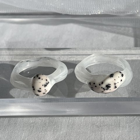 ダルメシアンレジンリング　Dalmatian ring モノトーン　指輪 ホワイトリング