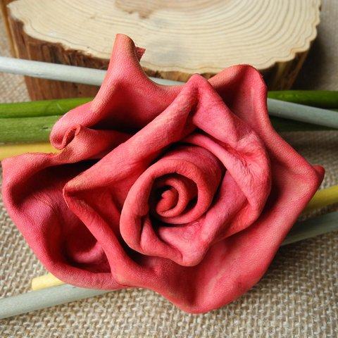 一枚革で創る薔薇のコサージュ：送料無料