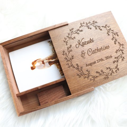【メモリアル木製ボックス USB付き】結婚祝い、子育て感謝状、誕生日、出産祝いなど