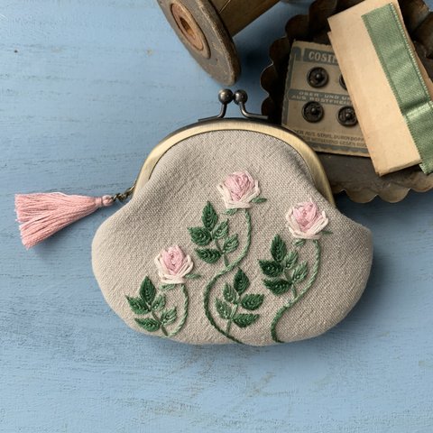 刺繍がま口ポーチ｜petit｜