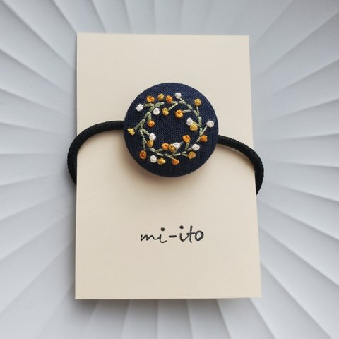 刺繍ヘアゴム🌷　no.1377   くるみボタン　💛送料無料💛　