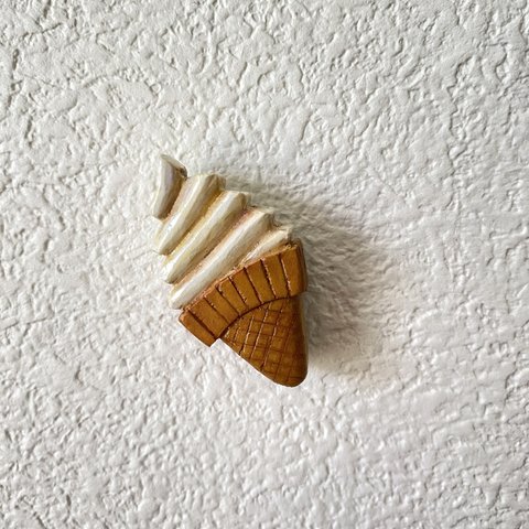 木彫りのソフトクリーム