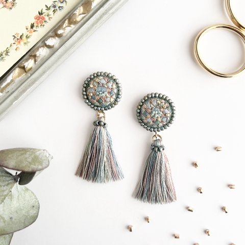 宝石刺繍 -komorebi tassel- [pierce, earring]