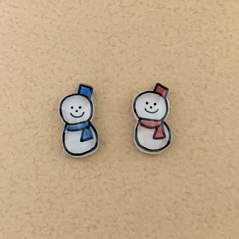 ハンドメイドピアス　雪だるま