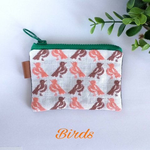 つがいの鳥さん♪ ステッチ刺繍のリネン小銭入れ