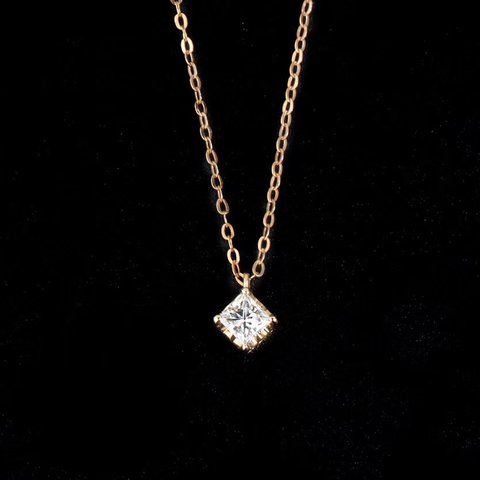 「輝かしい・ダイヤ」K18 天然ダイヤモンド　プリンセスカット　0.2ct 1石　ネックレス　シンプル オーダーメイド
