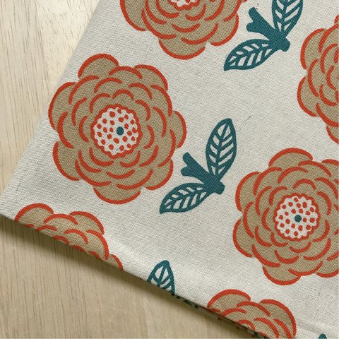 ※【綿麻キャンバス50×50】う早この布 rose flower・キナリ×レッド	