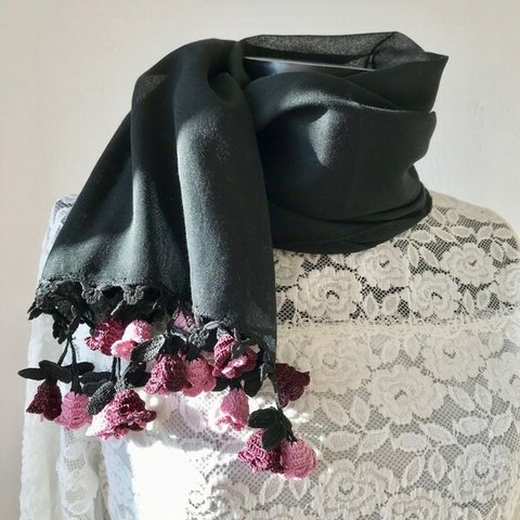 立体刺繍の花つき　コットンストール　ブラック