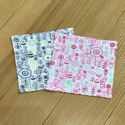 【sale】ハンカチ２枚組　ダブルガーゼ〈線描きフラワー〉ブラック&レッド