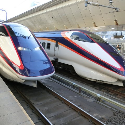 鉄道写真 JR E3系山形新幹線(つばさ/新塗装) 