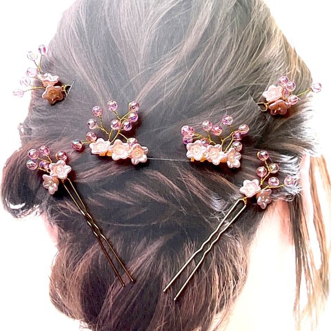 かんざしにもなる花のヘアアクセサリー