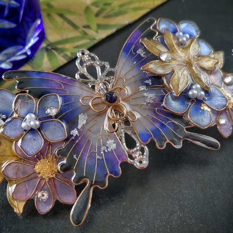 秋の花と金紅葉の蝶バレッタ（hair ornaments of butterfly and flowe〜gold leaf and night flower〜）