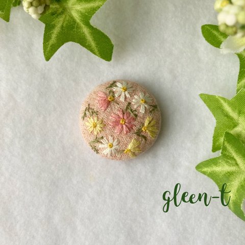 [再販]コスモス🌸ミニ刺繍ブローチ(ヘアゴム可)