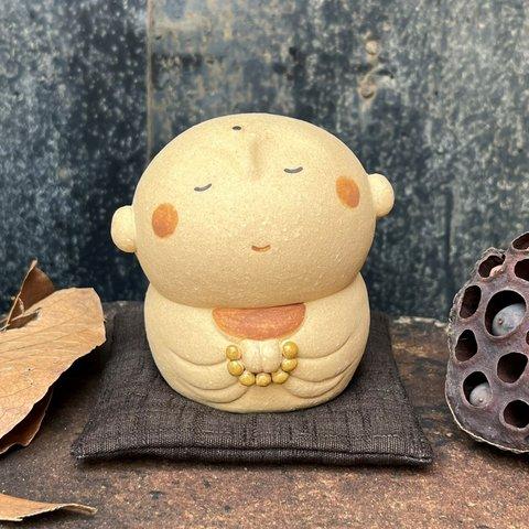 丸顔地蔵　座布団（極小）付き　Ｏ-158　陶製　/Jizo/地藏