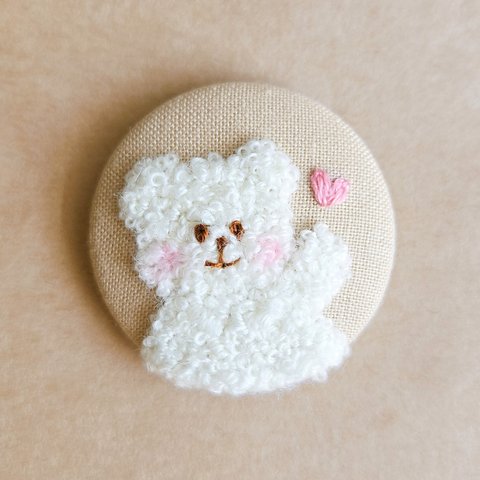 しろくまの刺繍くるみボタン(選べるブロ―チorヘアゴム)