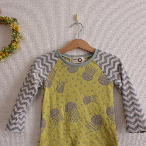 90★クラゲ柄の長袖ラグランTシャツ