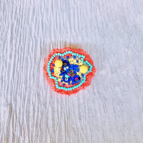 ＊レースフラワー＊刺繍ブローチ