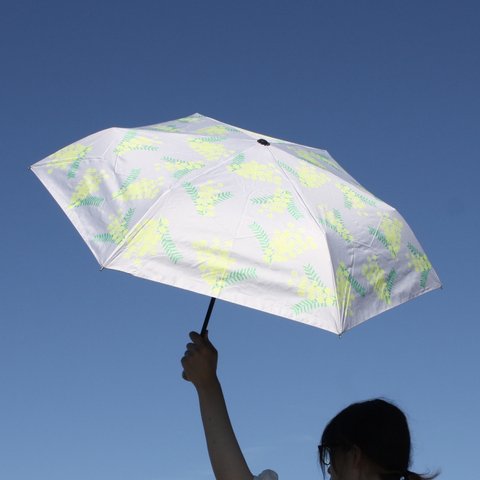 UVカット折りたたみ傘 ミモザ lt.grey 紫外線99.9%カット 163423 晴雨兼用 竹ハンドル 日傘 雨傘 ライトグレー