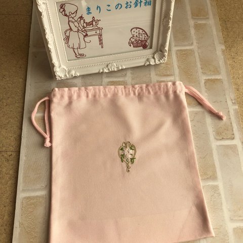 手刺繍マチつき巾着袋《ブーケ》