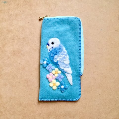 青いセキセイインコと花刺繍のメガネケース・ペンケースポーチ