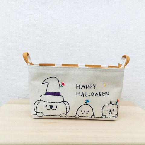 ハロウィンのお菓子入れ