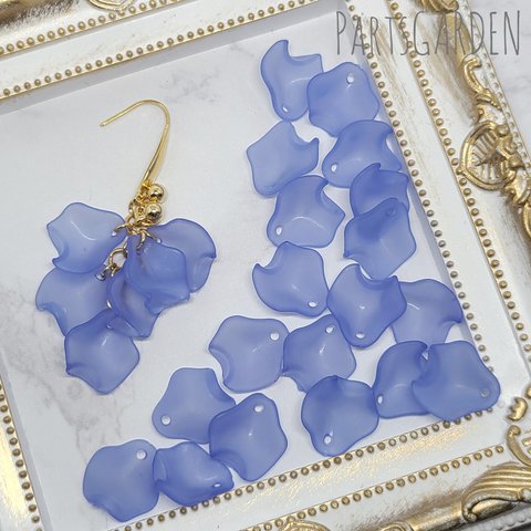 【30pcs】花びら アクリル バイオレット 艶消し フロスト 立体 パーツ チャーム 1143