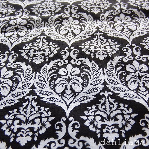 「Damask　Black & White」アメリカンファブリック◎110㎝幅×50cm