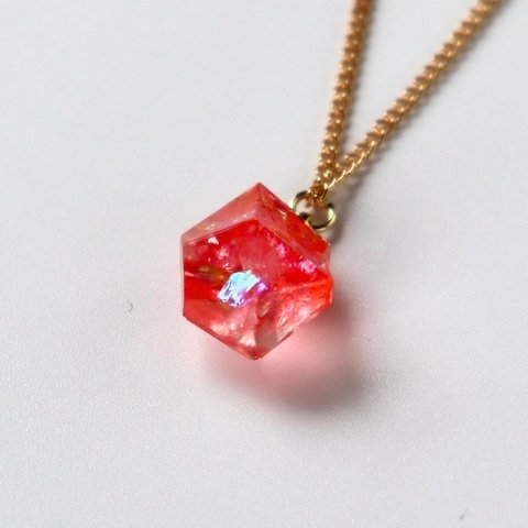 【鉱石レジンのシンプルネックレス~red~】鉱石 鉱石レジン レジン ネックレス シンプル 赤 red ハンドメイドネックレス プレゼント ハンドメイド 髪飾り 誕生日 お祝い 推し色 推し活 ギフト