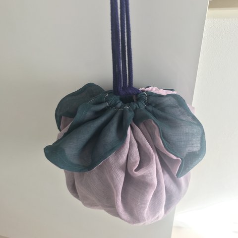 花巾着　透ける和風色　Flower-shaped kimono drawstring bag in Japanese style color combination