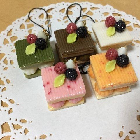 5つの味☆のスクエアーケーキ(*´꒳`*)《生クリーム味》