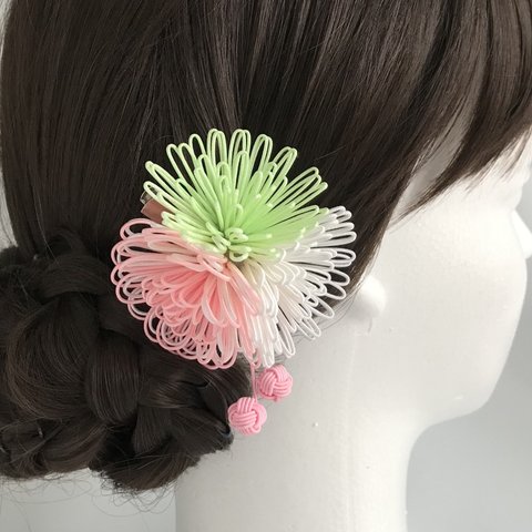 はな手毬。水引細工のヘアクリップ（桜）