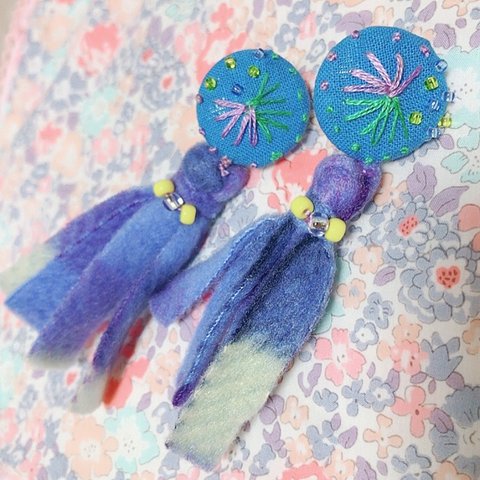 刺繍 ピアス