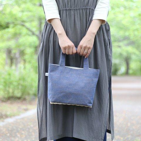 籐と布を組み合わせた手提げバッグ（会津木綿）銀青