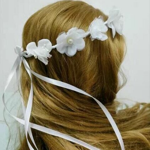 ヘッドドレス　髪飾り　カチューシャ　花びら付き　ウエディング　成人式 前撮り　結婚式