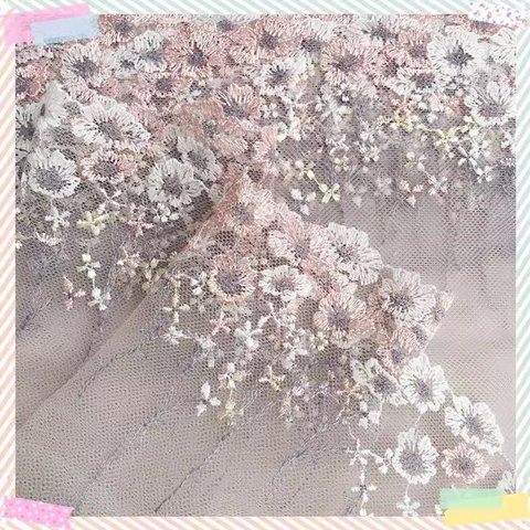 2m 花柄 刺繍  チュールレース　ハンドメイド生地　はぎれ 素材　