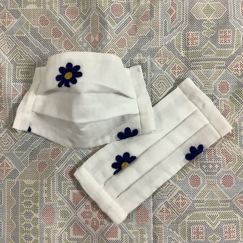 ダブルガーゼマスク◇刺繍青い花