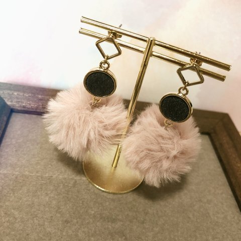 もふもふピアス